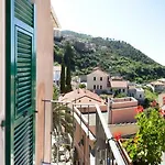 Franzone Otel 2*