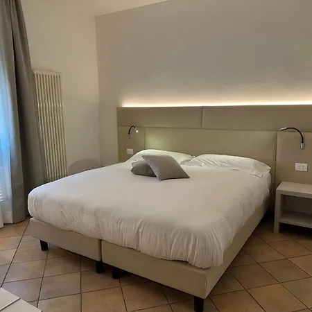 Hotel Franzone 2*