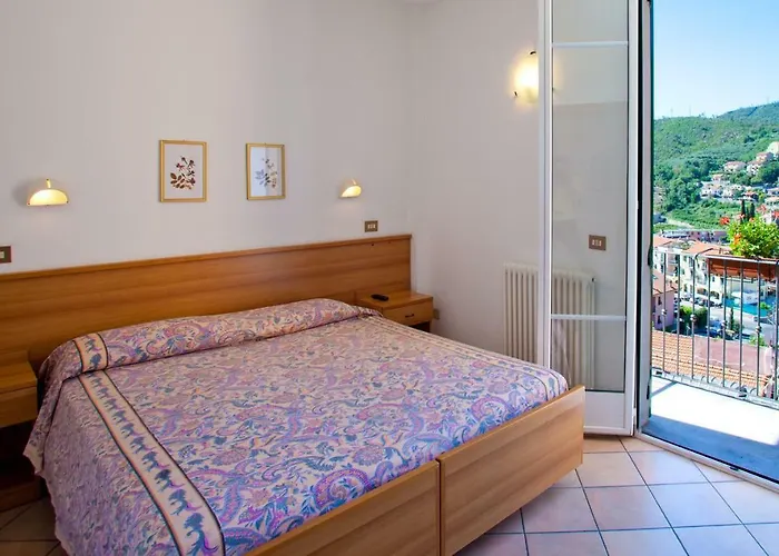 Franzone Hotel 2*